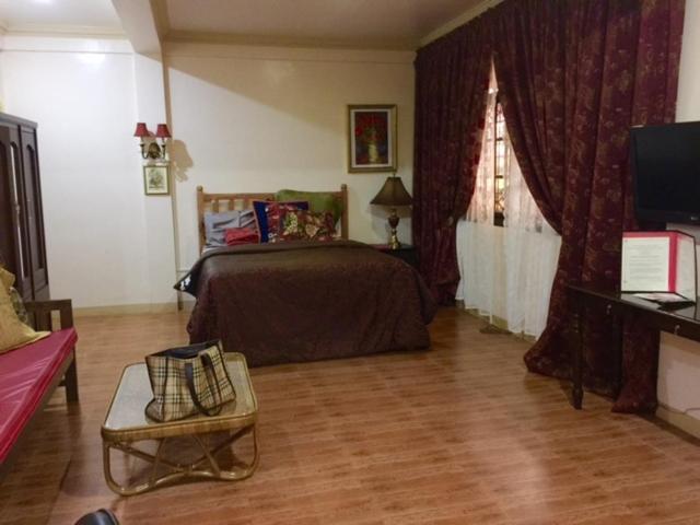The Saint Joseph Residential Suites Lucena Zewnętrze zdjęcie