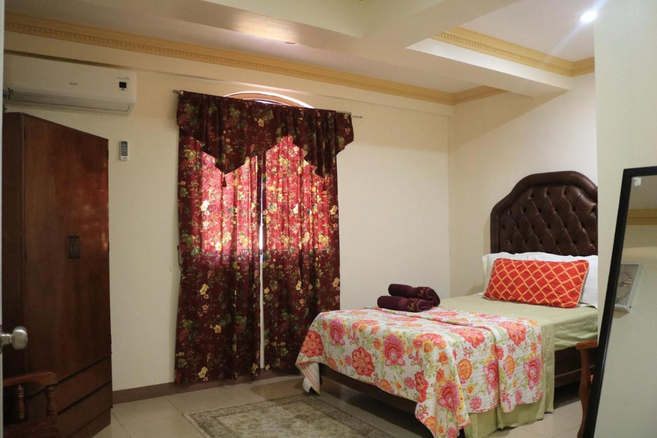 The Saint Joseph Residential Suites Lucena Zewnętrze zdjęcie