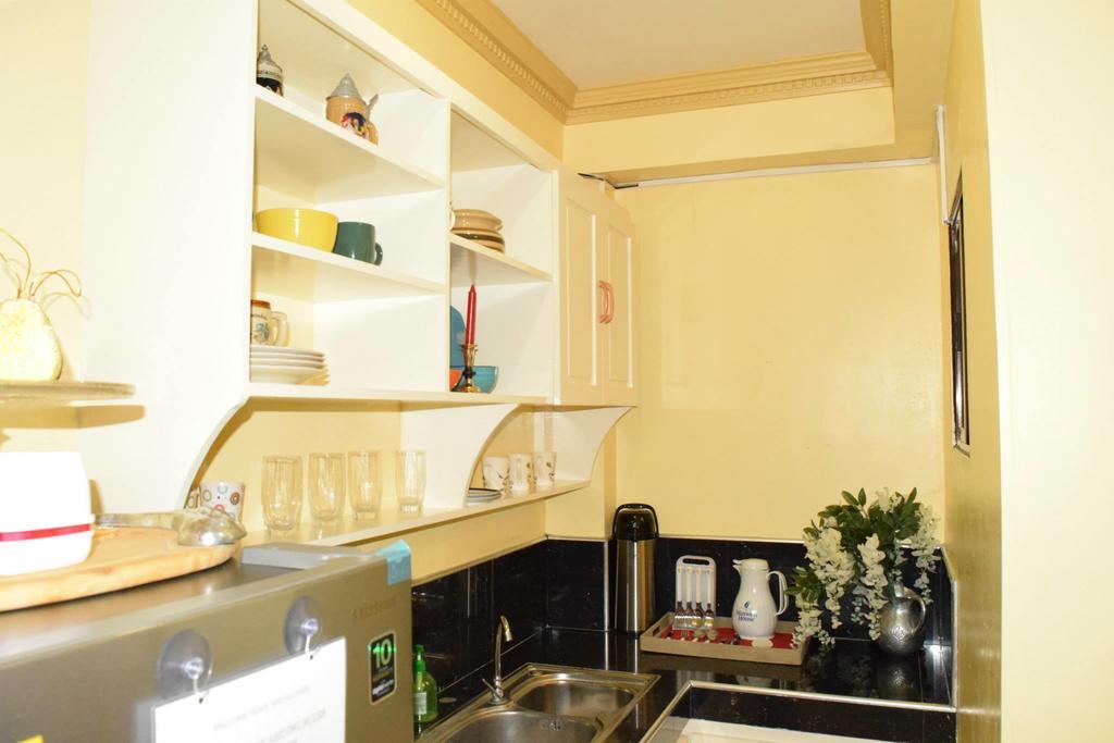 The Saint Joseph Residential Suites Lucena Pokój zdjęcie