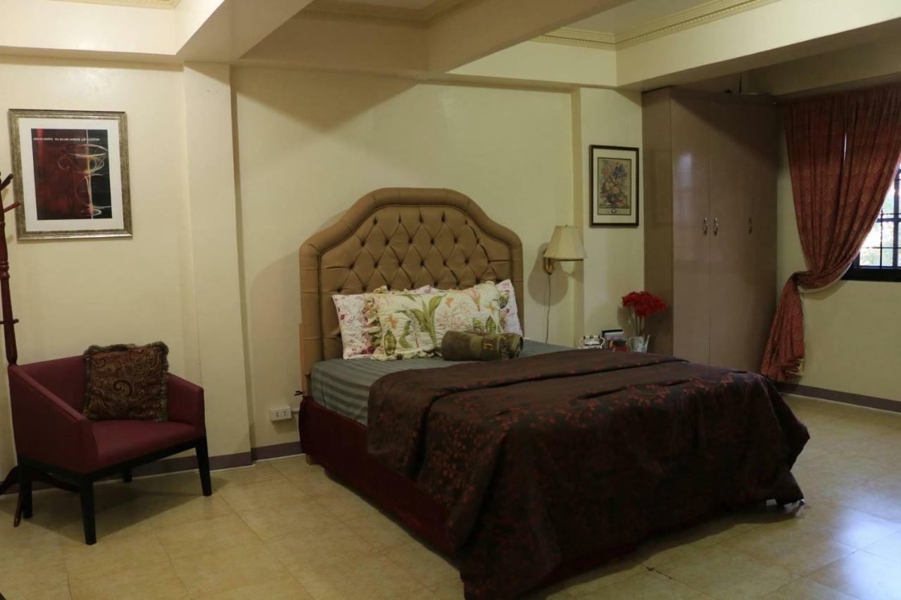 The Saint Joseph Residential Suites Lucena Zewnętrze zdjęcie