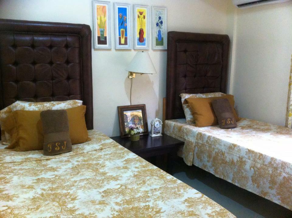 The Saint Joseph Residential Suites Lucena Zewnętrze zdjęcie