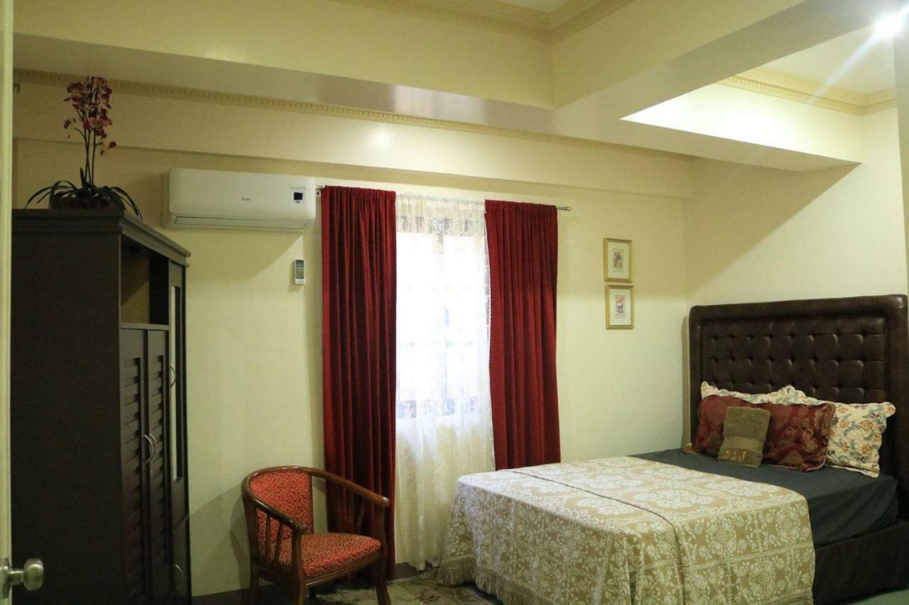The Saint Joseph Residential Suites Lucena Zewnętrze zdjęcie